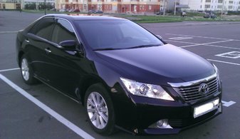 Транспортная компания Катаем свадьбы Toyota Camry № К4522, черный