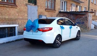 Транспортная компания Катаем свадьбы Kia Rio № К4687, белый