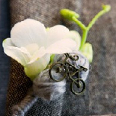 Аксессуар из цветов Д7192 - Салон цветов Долина Роз