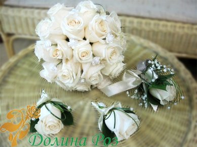 Аксессуар из цветов Д7711 - Салон цветов Долина Роз