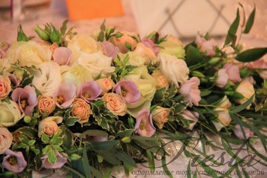 Цветочная композиция Ф8063 - Мастерская праздничного декора ФИЕСТА