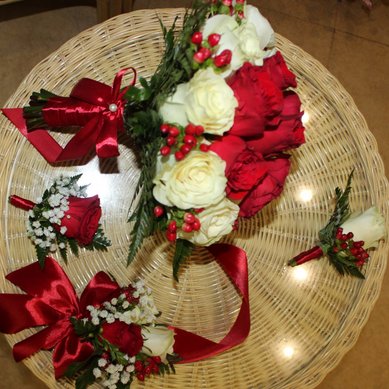 Букет Д8335 - Салон цветов Долина Роз