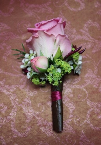 Бутоньерка Д8560 - Салон цветов Долина Роз