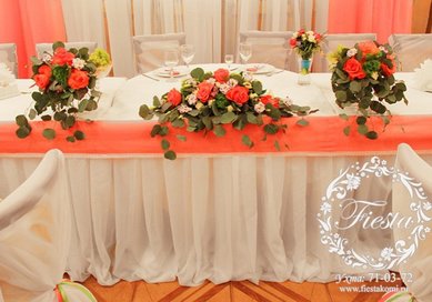 Цветочная композиция Ф9762 - Мастерская праздничного декора ФИЕСТА