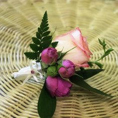 Бутоньерка Д7689