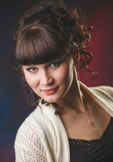 Прическа на свадьбу М16218 - Свадебный стилист Маргарита Левина