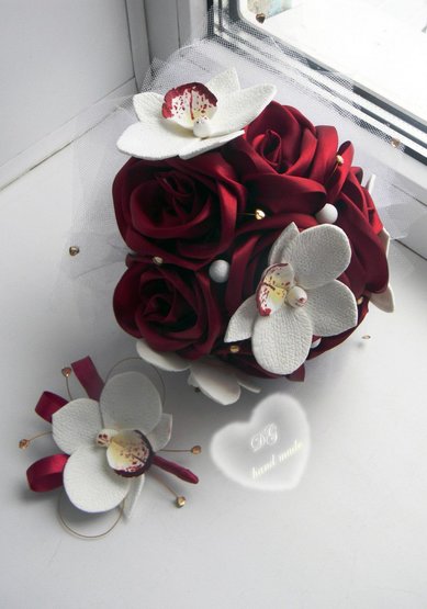 Букет и бутоньерка А57693 - Мастерская свадебных аксессуаров и подарков АСЕНИЯ